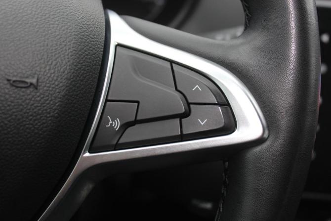Renault Arkana I с пробегом 2019 года, цена 1 717 000 рублей, 77416 км, внедорожник, Автокод Объявления