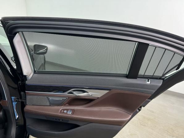 BMW 7 серии VI (G11/G12) Рестайлинг с пробегом 2020 года, цена 5 790 000 рублей, 99832 км, седан, Автокод Объявления
