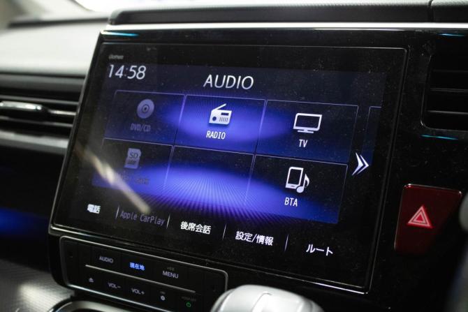 Honda Stepwgn V Рестайлинг с пробегом 2019 года, цена 3 049 000 рублей, 64408 км, минивэн, Автокод Объявления