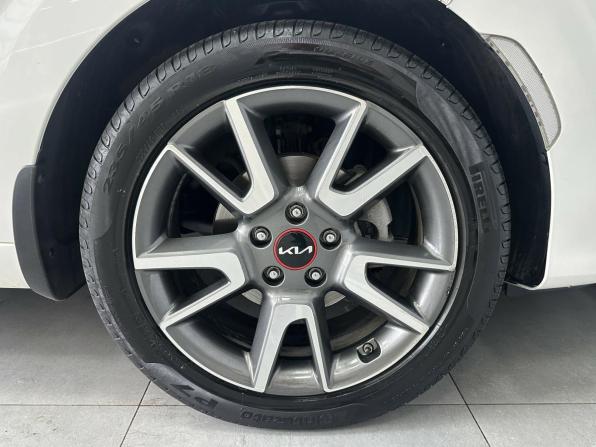 Kia Soul III Рестайлинг с пробегом 2022 года, цена 2 275 000 рублей, 49730 км, хэтчбек, Автокод Объявления