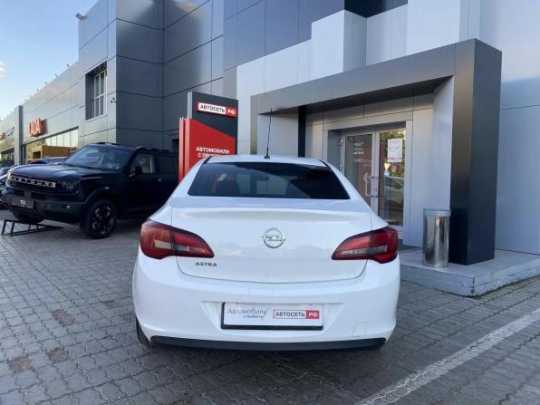 Opel Astra J Рестайлинг с пробегом 2014 года, цена 777 920 рублей, 181897 км, седан, Автокод Объявления