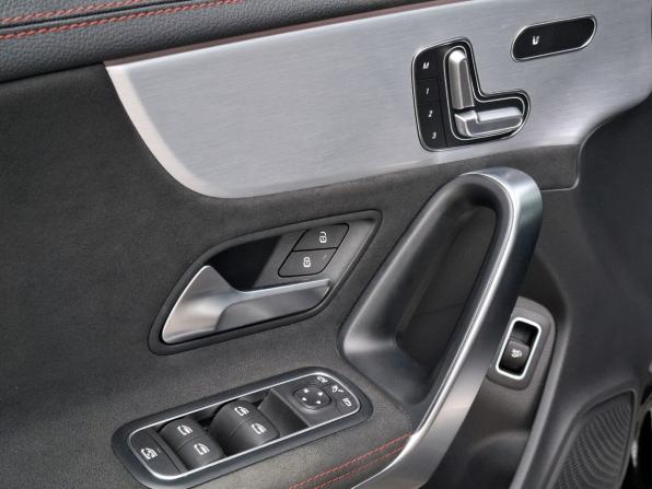 Mercedes-Benz CLA II (C118 X118) с пробегом 2021 года, цена 4 240 000 рублей, 62456 км, седан, Автокод Объявления