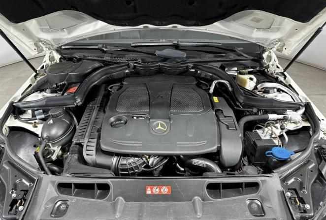 Mercedes-Benz C-Класс III (W204) Рестайлинг с пробегом 2013 года, цена 1 580 000 рублей, 297964 км, седан, Автокод Объявления