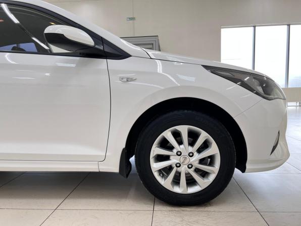 Hyundai Solaris II Рестайлинг с пробегом 2021 года, цена 1 630 000 рублей, 99916 км, седан, Автокод Объявления