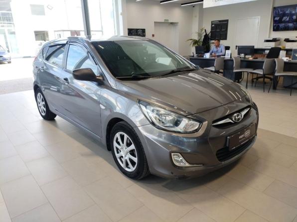 Hyundai Solaris I с пробегом 2013 года, цена 886 000 рублей, 72350 км, хэтчбек, Автокод Объявления