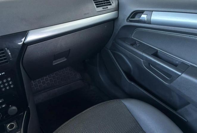 Opel Astra J Рестайлинг с пробегом 2012 года, цена 495 000 рублей, 184122 км, седан, Автокод Объявления