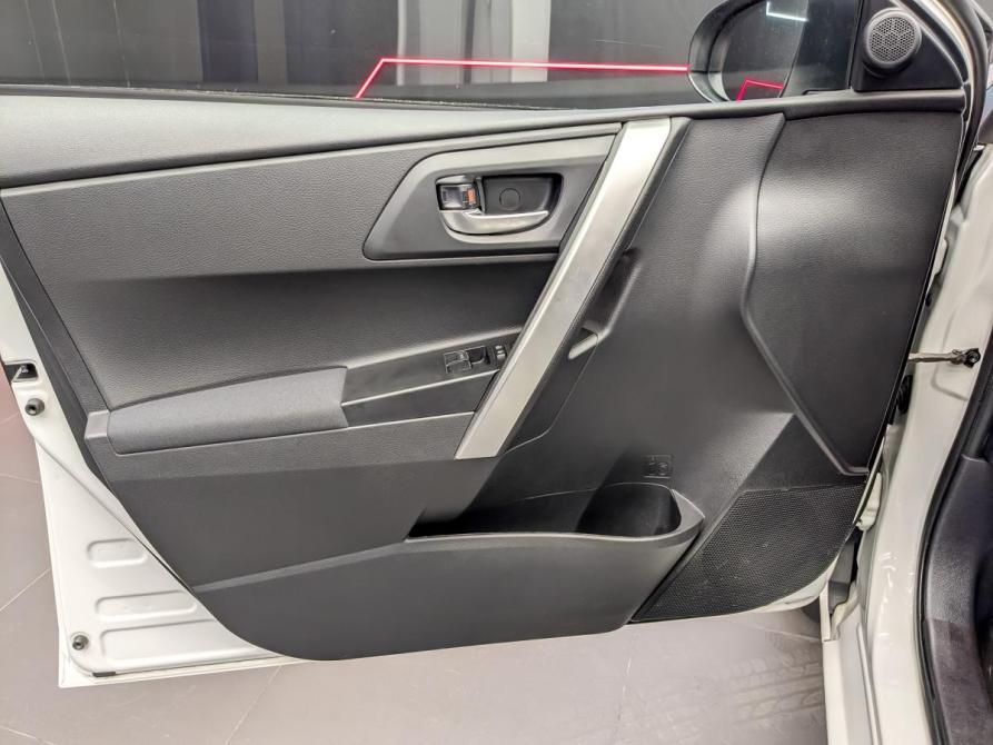 Toyota Auris II Москва  - изображение 19