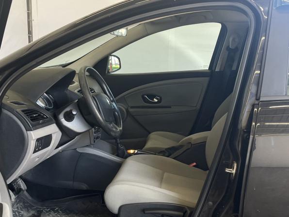 Renault Megane III с пробегом 2010 года, цена 600 000 рублей, 286230 км, универсал, Автокод Объявления