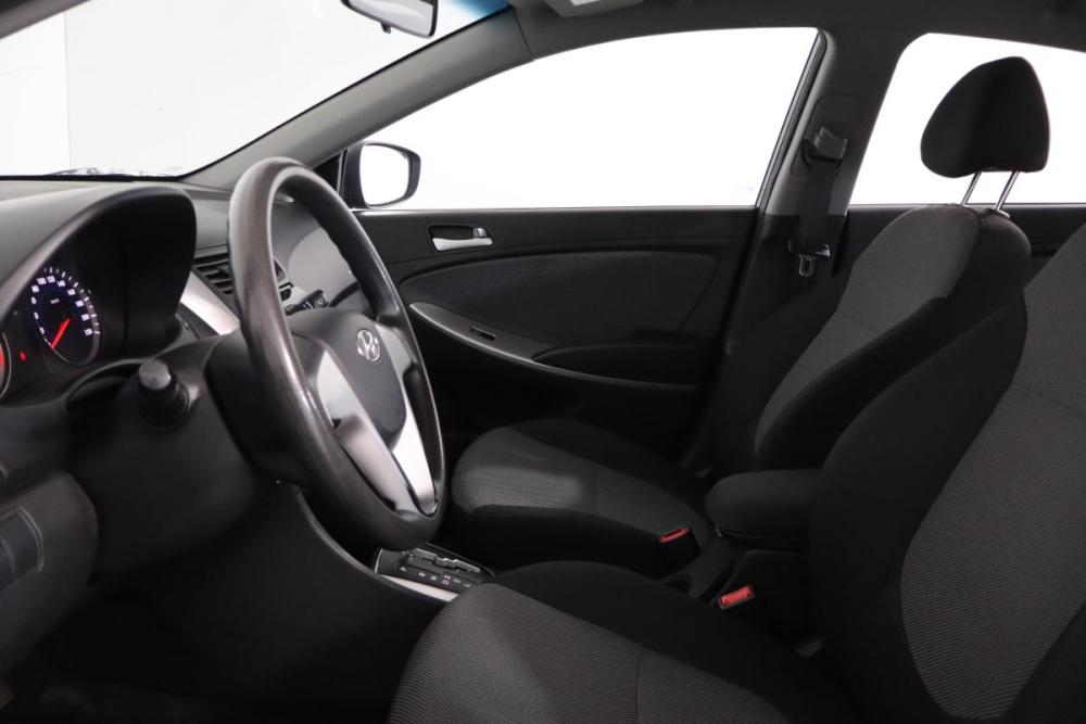 Hyundai Solaris I Санкт-Петербург  - изображение 8