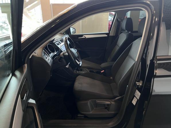 Volkswagen Tiguan II Рестайлинг с пробегом 2021 года, цена 2 445 000 рублей, 166321 км, внедорожник, Автокод Объявления