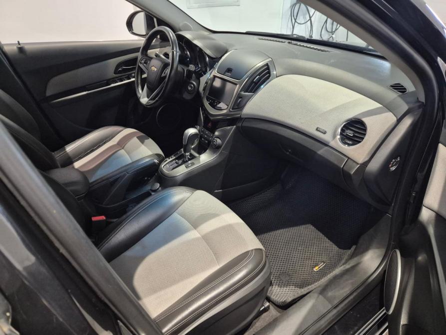 Chevrolet Cruze I Рестайлинг Москва  - изображение 9