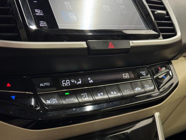 Honda Accord X с пробегом 2017 года, цена 2 170 000 рублей, 160936 км, седан, Автокод Объявления