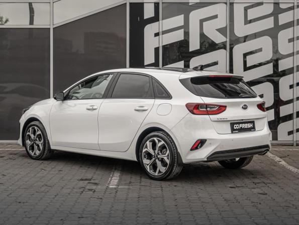 Kia Ceed III с пробегом 2018 года, цена 1 690 000 рублей, 111113 км, хэтчбек, Автокод Объявления