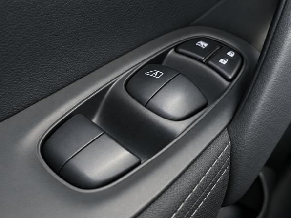 Nissan Qashqai II с пробегом 2017 года, цена 1 649 000 рублей, 169160 км, внедорожник, Автокод Объявления
