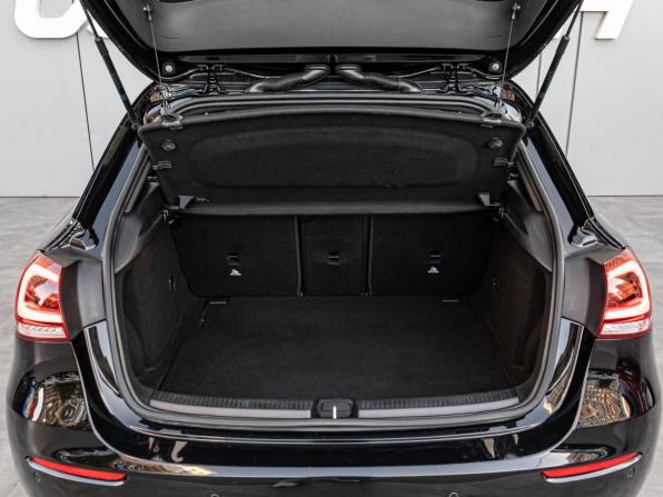 Mercedes-Benz A-Класс IV (W177) с пробегом 2019 года, цена 2 445 000 рублей, 88128 км, хэтчбек, Автокод Объявления
