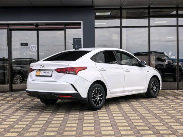 Hyundai Solaris II Рестайлинг с пробегом 2021 года, цена 1 230 000 рублей, 153324 км, седан, Автокод Объявления