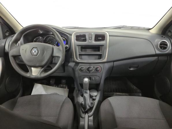 Renault Logan II с пробегом 2015 года, цена 720 000 рублей, 58340 км, седан, Автокод Объявления