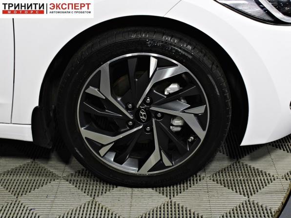 Hyundai Elantra VI (AD) с пробегом 2018 года, цена 1 597 000 рублей, 111528 км, седан, Автокод Объявления