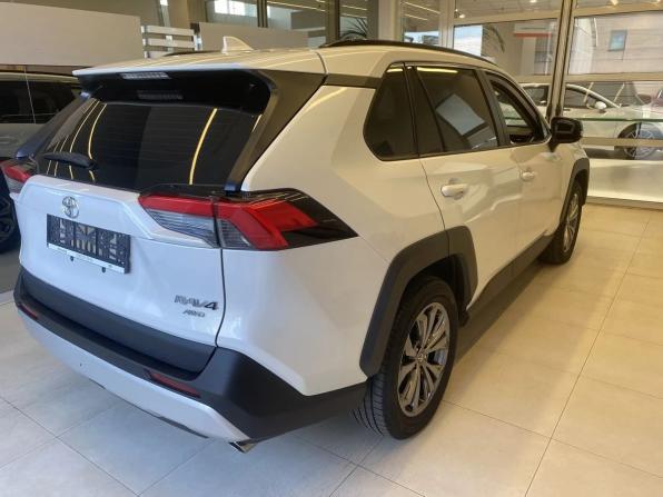 Toyota RAV4 V (XA50) с пробегом 2023 года, цена 3 650 000 рублей, 44421 км, внедорожник, Автокод Объявления
