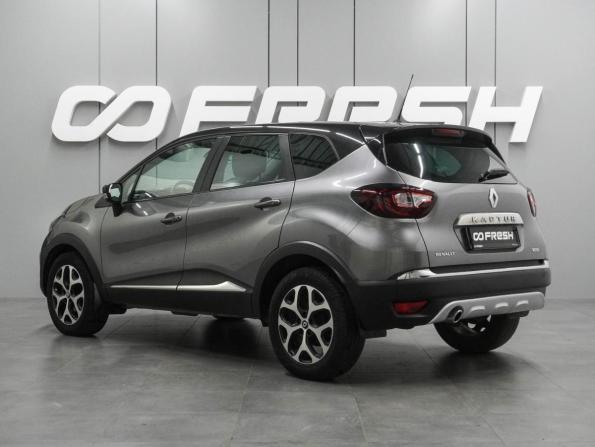 Renault Kaptur I с пробегом 2017 года, цена 1 499 000 рублей, 137354 км, внедорожник, Автокод Объявления