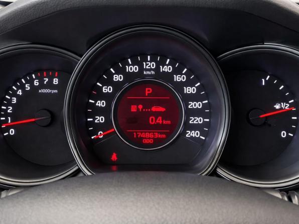 Kia Ceed II Рестайлинг с пробегом 2017 года, цена 1 227 000 рублей, 174863 км, хэтчбек, Автокод Объявления