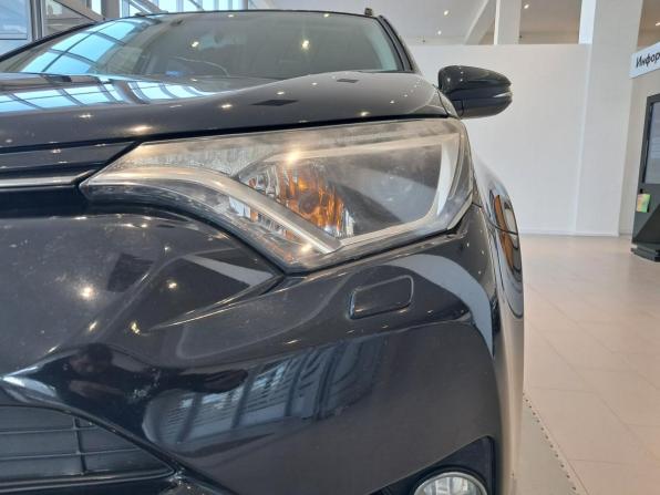 Toyota RAV4 IV (XA40) Рестайлинг с пробегом 2017 года, цена 2 549 000 рублей, 99700 км, внедорожник, Автокод Объявления