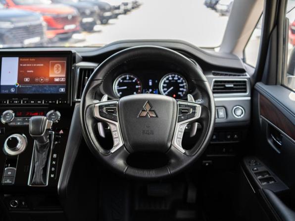 Mitsubishi Delica D:5 I Рестайлинг с пробегом 2019 года, цена 3 850 000 рублей, 77672 км, минивэн, Автокод Объявления