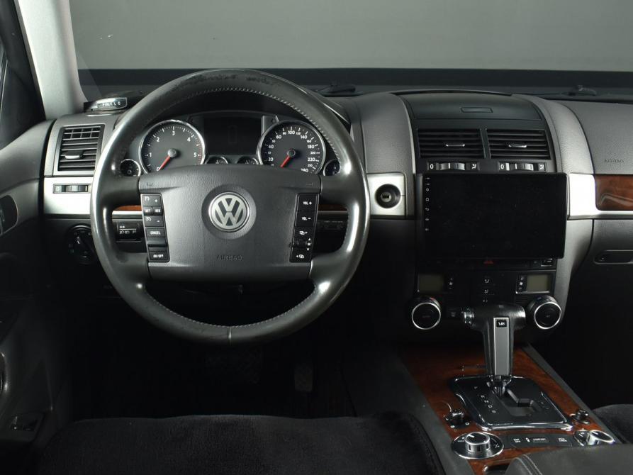 Volkswagen Touareg I Рестайлинг Кемерово  - изображение 8