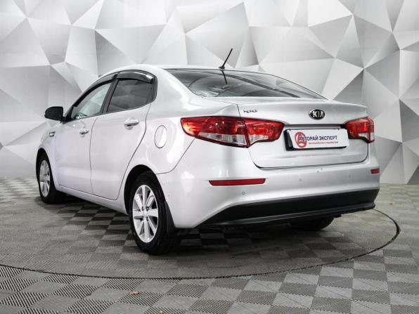 Kia Rio III Рестайлинг с пробегом 2016 года, цена 932 000 рублей, 170000 км, седан, Автокод Объявления