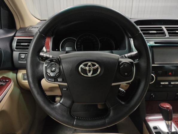 Toyota Camry VII (XV50) с пробегом 2012 года, цена 1 400 000 рублей, 240340 км, седан, Автокод Объявления