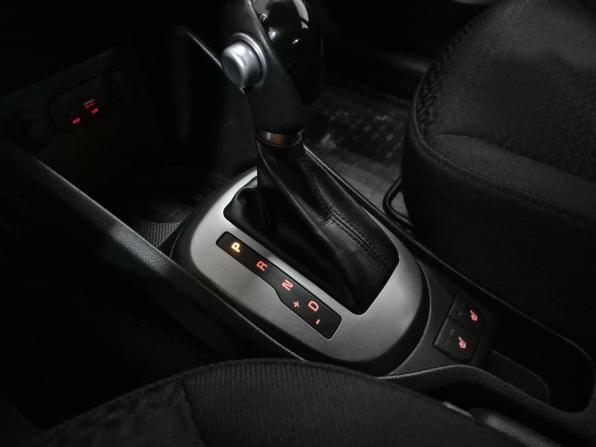Kia Rio III Рестайлинг с пробегом 2017 года, цена 1 245 000 рублей, 74103 км, хэтчбек, Автокод Объявления