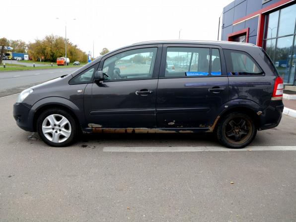Opel Zafira B Рестайлинг с пробегом 2013 года, цена 452 000 рублей, 288000 км, компактвэн, Автокод Объявления