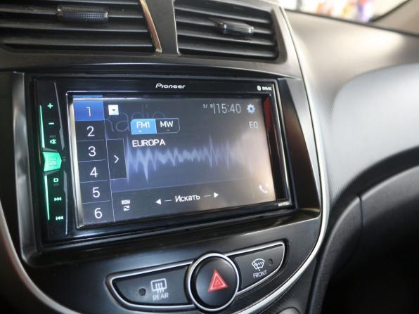 Hyundai Solaris I Рестайлинг с пробегом 2014 года, цена 850 000 рублей, 210716 км, седан, Автокод Объявления