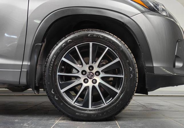 Toyota Highlander III (XU50) Рестайлинг с пробегом 2018 года, цена 3 099 000 рублей, 207153 км, внедорожник, Автокод Объявления