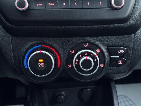 Kia Rio III с пробегом 2013 года, цена 785 000 рублей, 93800 км, хэтчбек, Автокод Объявления