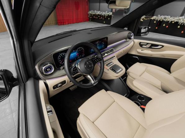 Mercedes-Benz V-Класс III (W447) Рестайлинг 2 с пробегом 2025 года, цена 41 700 000 рублей, 86 км, минивэн, Автокод Объявления