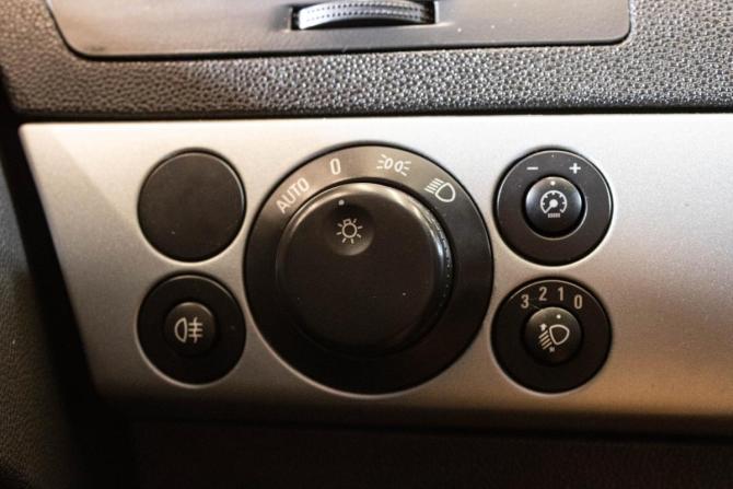 Opel Astra H Рестайлинг с пробегом 2010 года, цена 489 000 рублей, 247318 км, седан, Автокод Объявления