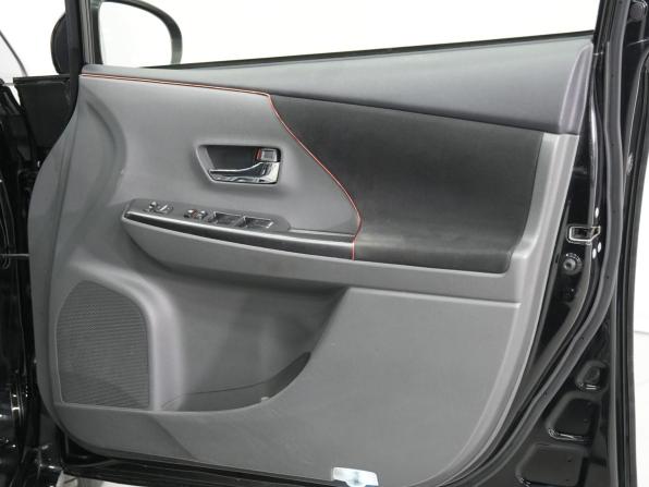 Toyota Prius Alpha I (ZVW40/41) Рестайлинг с пробегом 2014 года, цена 1 249 000 рублей, 172565 км, универсал, Автокод Объявления