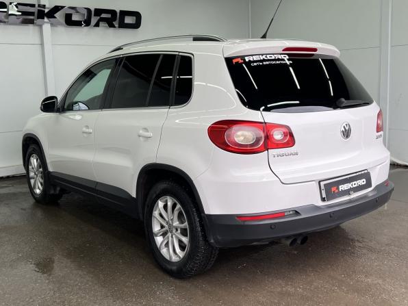 Volkswagen Tiguan I с пробегом 2009 года, цена 980 000 рублей, 188000 км, внедорожник, Автокод Объявления