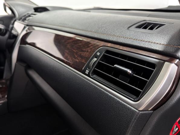 Toyota Camry VII (XV50) Рестайлинг с пробегом 2016 года, цена 2 200 000 рублей, 198263 км, седан, Автокод Объявления