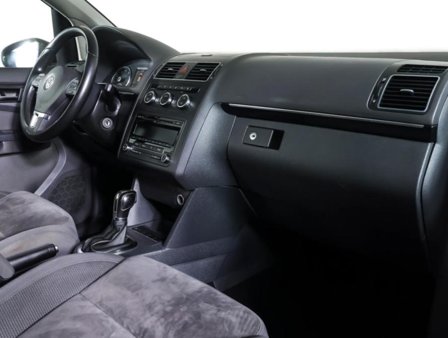 Volkswagen Touran I Рестайлинг 2 Москва  - изображение 11