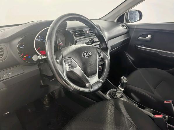 Kia Rio III Рестайлинг с пробегом 2015 года, цена 669 000 рублей, 116378 км, седан, Автокод Объявления