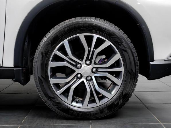 Mitsubishi Outlander III Рестайлинг 2 с пробегом 2015 года, цена 1 444 000 рублей, 218085 км, внедорожник, Автокод Объявления