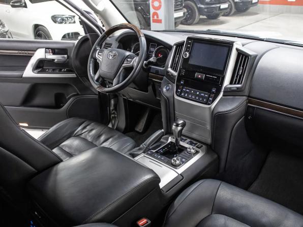 Toyota Land Cruiser 200 Series Рестайлинг 2 с пробегом 2015 года, цена 5 198 000 рублей, 219139 км, внедорожник, Автокод Объявления