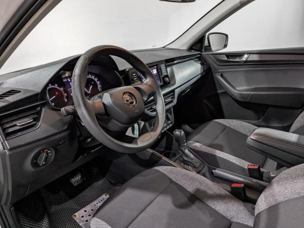 Skoda Rapid II с пробегом 2021 года, цена 1 225 000 рублей, 215521 км, лифтбек, Автокод Объявления