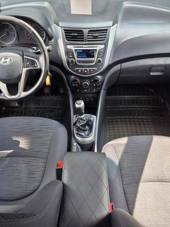 Hyundai Solaris I Рестайлинг с пробегом 2015 года, цена 799 900 рублей, 143000 км, седан, Автокод Объявления