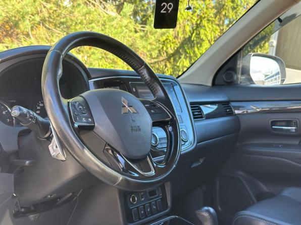 Mitsubishi Outlander III Рестайлинг 2 с пробегом 2018 года, цена 1 849 000 рублей, 174533 км, внедорожник, Автокод Объявления