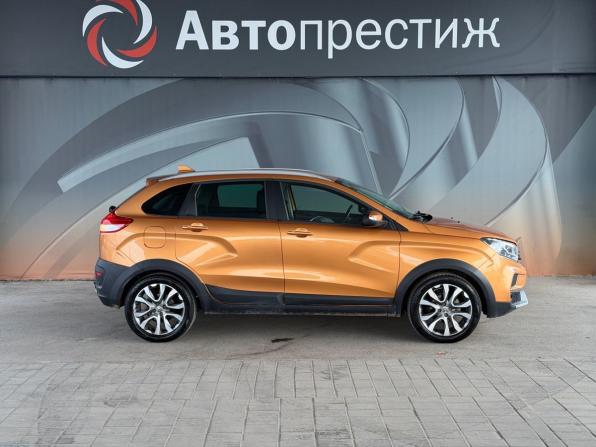 Lada (ВАЗ) XRAY I с пробегом 2018 года, цена 1 030 000 рублей, 62200 км, хэтчбек, Автокод Объявления