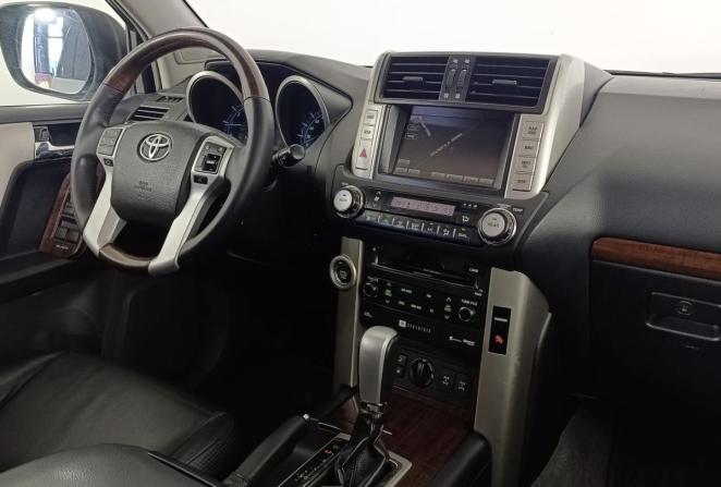 Toyota Land Cruiser Prado 150 Series с пробегом 2010 года, цена 2 450 000 рублей, 245275 км, внедорожник, Автокод Объявления
