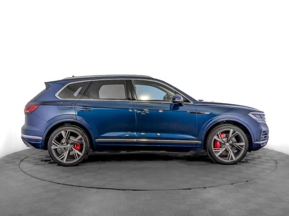 Volkswagen Touareg III с пробегом 2022 года, цена 7 600 000 рублей, 39500 км, внедорожник, Автокод Объявления